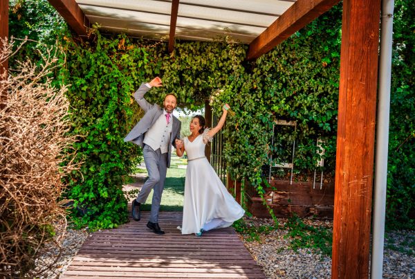 Mini boda en el Pabellon de Ceremonias en Zaragoza y fotografia de reportaje de boda en el Parque del Agua 13