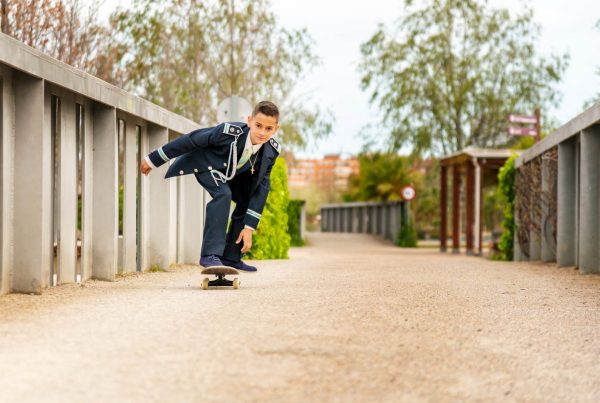 Reportaje de comunion de estudio exterior en dos localizaciones Parque del Agua y Macanad 05